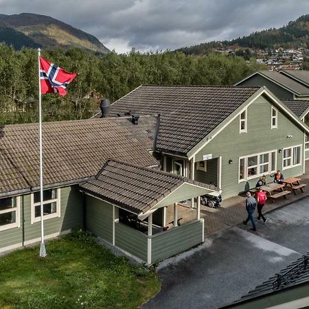 Forde Gjestehus Og Camping Exterior foto