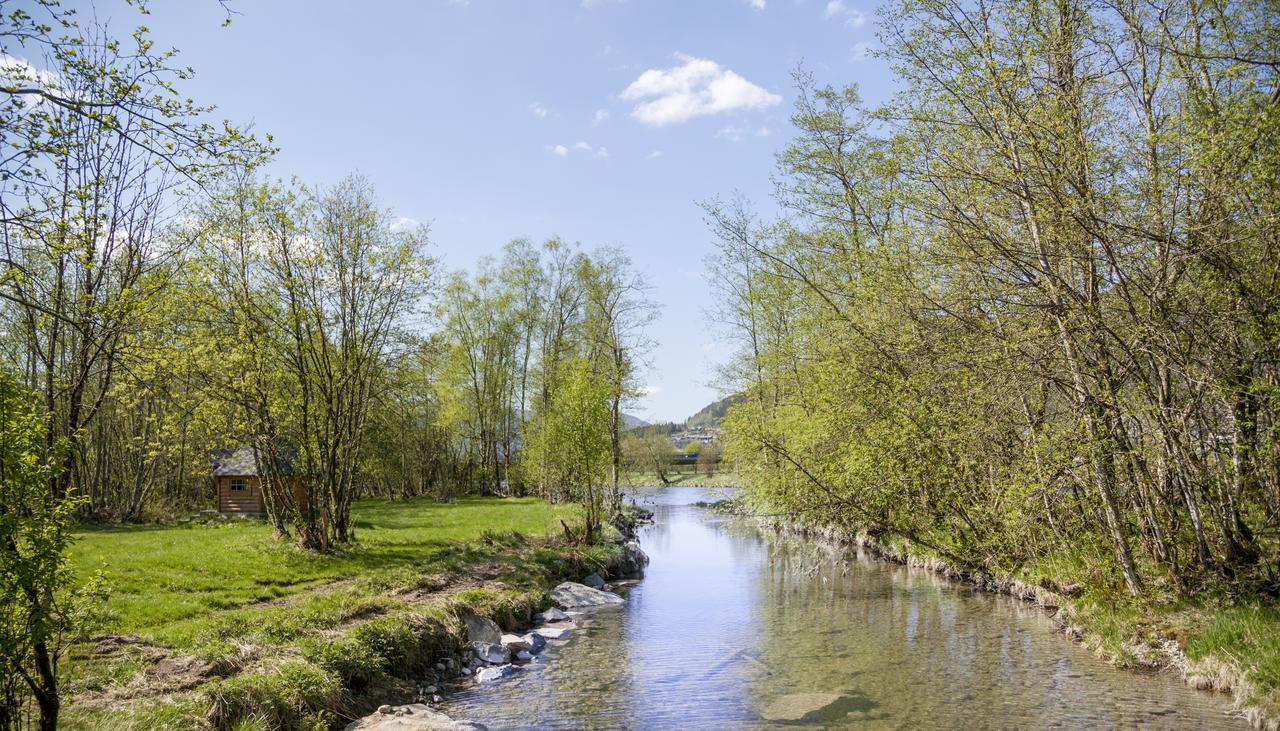 Forde Gjestehus Og Camping Exterior foto