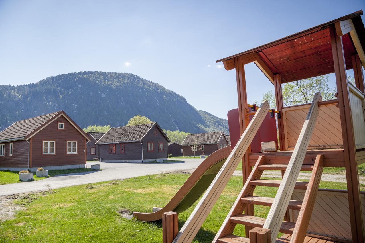 Forde Gjestehus Og Camping Exterior foto